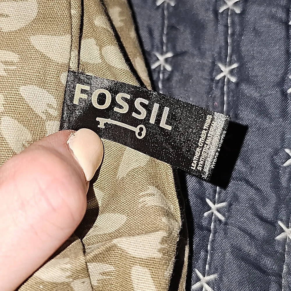 FOSSIL tote - Picture 8 of 8
